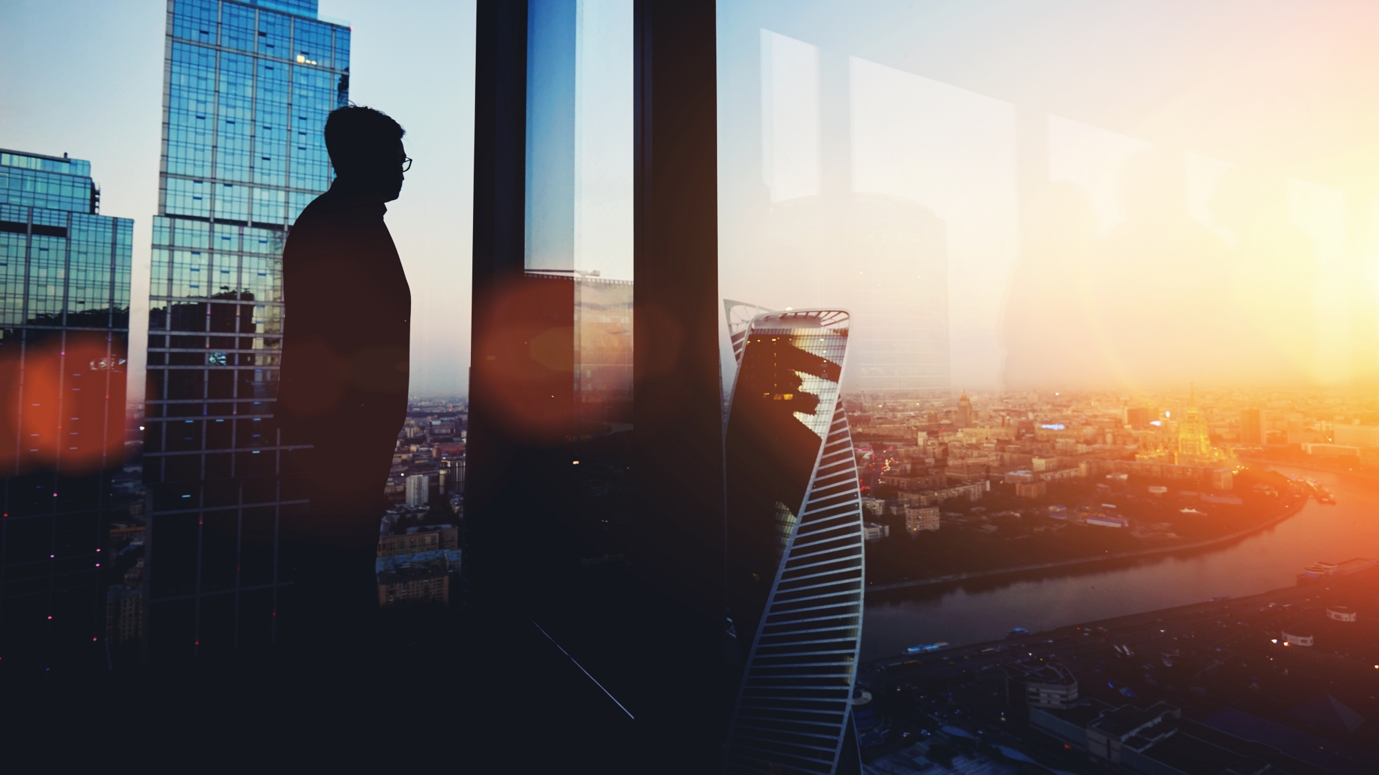 8 Key Habits for Achieving Career Success